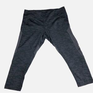 Zella Capri Leggings Size L Gray Purple Mesh Mid Rise Workout Athletic Yoga